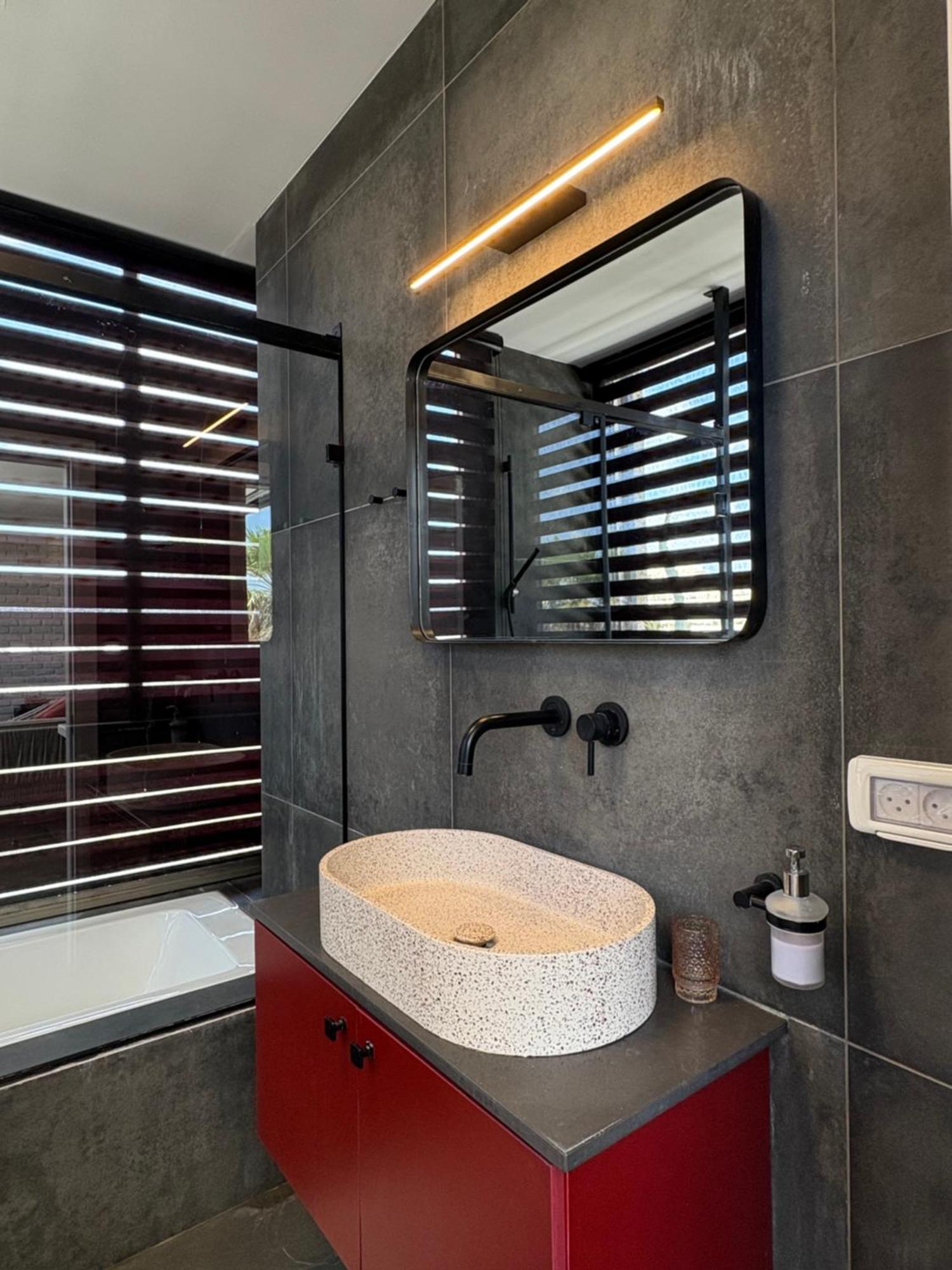 Urbanica Carmel- Apartments Χάιφα Δωμάτιο φωτογραφία
